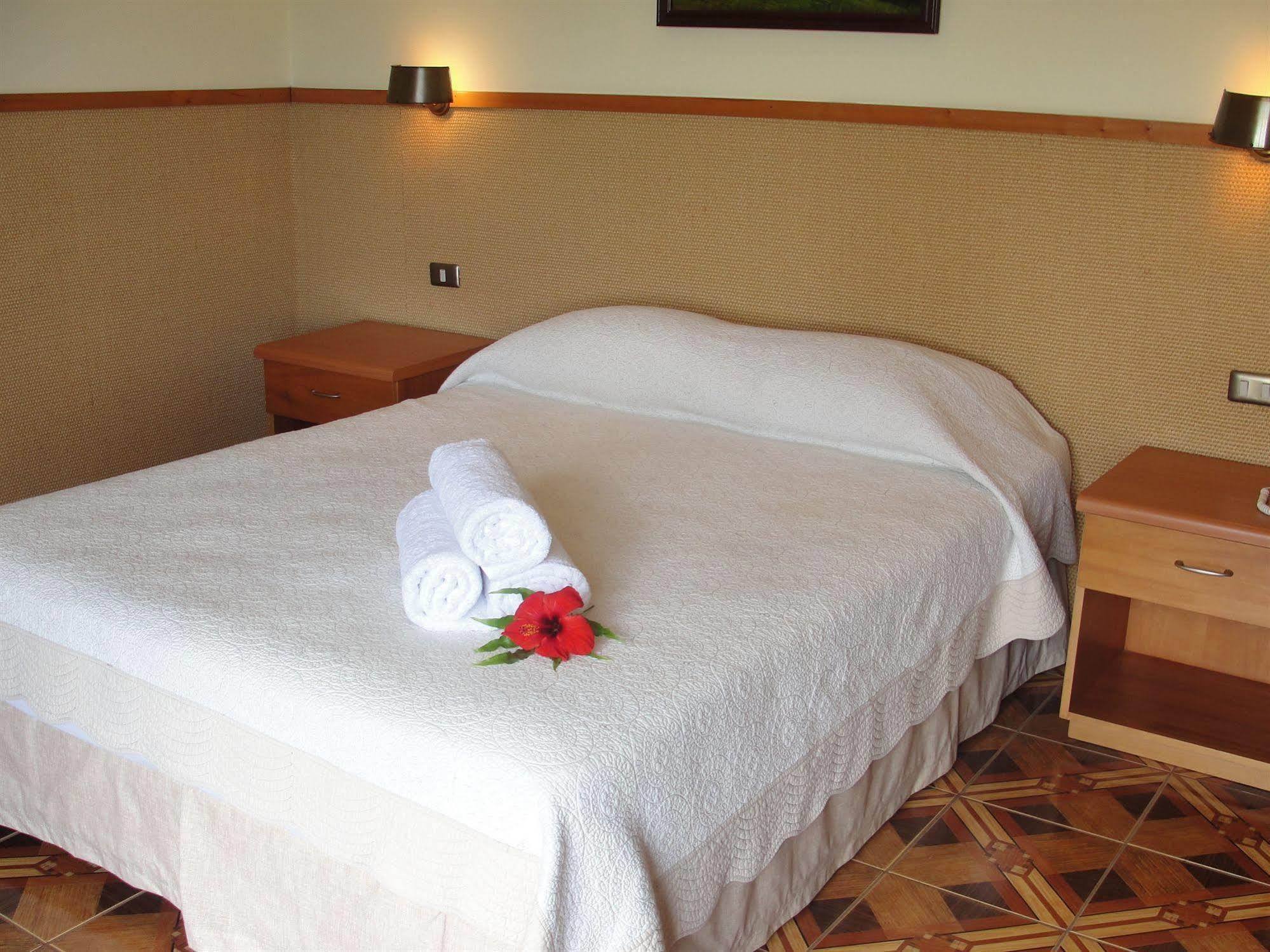 Iorana Isla De Pascua Hotel Hanga Roa Luaran gambar
